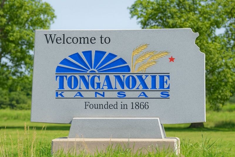 Tonganoxie, KS